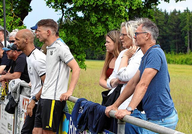 Bild 31: Der SV Denkingen ist Meister und steigt in die Landesliga auf. Wir waren mit der Kamera dabei!