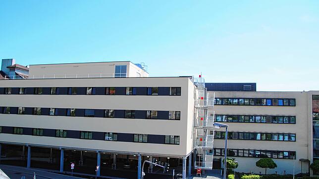 Was soll aus dem Krankenhausgebäude werden, wenn das Klinikum erst einmal ausgezogen ist? Mit einem rechtlichen Gutachten hat die Stadt ...