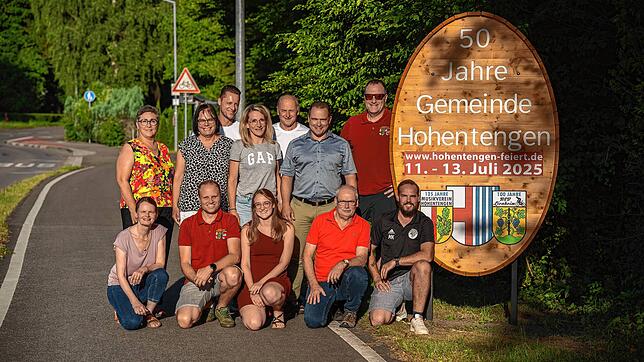 Das Festkomitee freut sich schon auf das große Jubiläumswochenende. Hintere Reihe, von links: Karin Peterhans, Timo Feigl, Sabine ...
