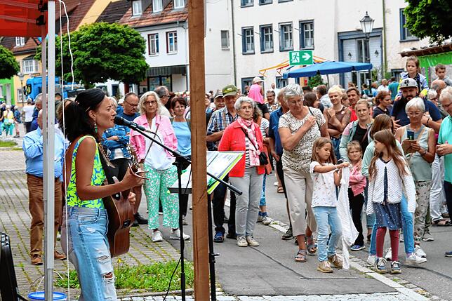 Bild 12: Bunt, musikalisch, lustig: So großartig war der Straßenmusiksonntag