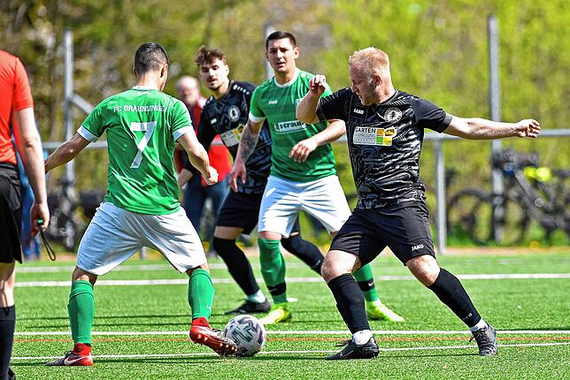 Bild 16: Der FC Tannheim schlägt den FC Bräunlingen mit 3:1 – wir haben die Fotos!