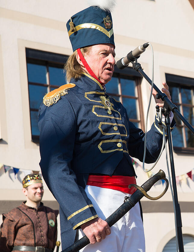 Alois Rauber als Johann Baptist Einhard, der vor 170 Jahren das erste Fasnetsspiel auf die Bühne brachte.