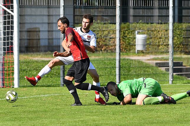 Bild 24: FV Lörrach-Brombach II besiegt den FC Hochrhein mit 7:4 &ndash; und wir haben Bilder!
