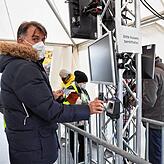 Auch der SÜDKURIER-Reporter musste seinen Impfnachweis zeigen.