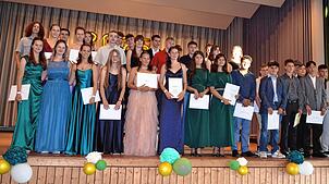 39 Schülerinnen und Schüler konnten ihre Abschlusszeugnisse in Empfang nehmen.