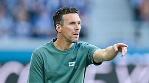 Christian Eichner und der KSC sind am Sonntag in Regensburg zu Gast.