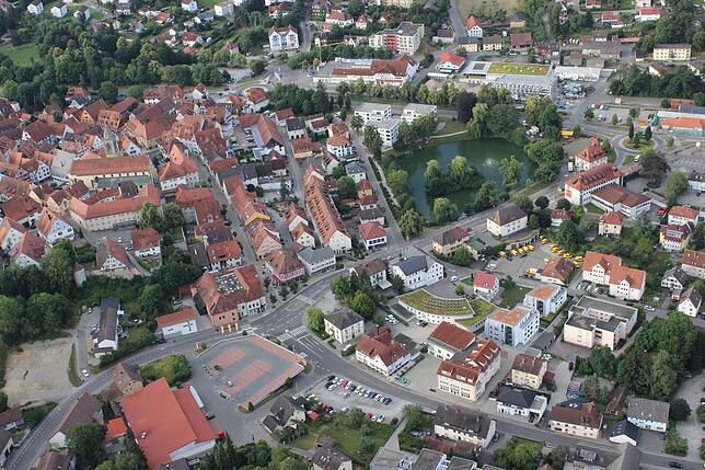 Bild 2: So schön ist Ihre Heimat von oben – Pfullendorf und Umgebung aus der Luft