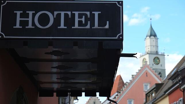 Eine Studie des Instituts "Projekt M" sieht Verbesserungsbedarf bei den Hotels und Restaurants in Überlingen. Lukas Waldschütz, ...