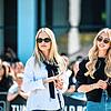 Hier lagen die Eingriffe bereits etwas zurück: Davina und Shania Geiss bei der Tuning Messe Ende April in Friedrichshafen.