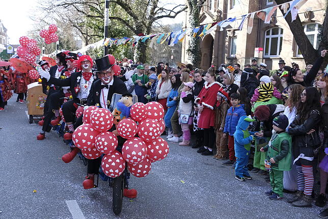 Bild 16: Bilder vom großen Fasnet Samschdig-Umzug der Poppele-Zunft (1)