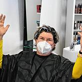 Claudia Haslacher-Steck ist heilfroh, dass sie wieder zum Frisör darf.