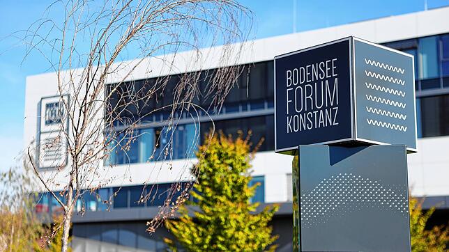 Hier gibt es weiterhin keine Mehrheit für eine Schließung oder eine Umnutzung: Noch steht die Politik mehrheitlich zum Bodenseeforum, ...
