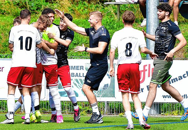 Starker Auftakt: Das erste Verbandsliga-Heimspiel gegen den SV Sinzheim gewann die SG FC Wehr/Bergalingen mit 3:1.