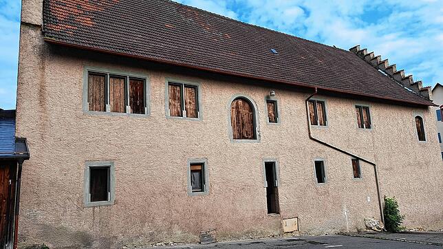 Hier an der Seite des Kornhauses soll laut des neuen Konzepts ein Treppenhaus gebaut werden. Es soll einen separaten Zugang zur oberen ...