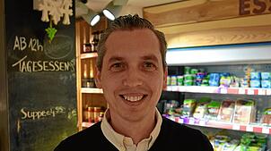 Geschäftsführer Thilo Kauf in seinem Laden in der Marktstraße. Er bietet hier Lebensmittel und Gastronomie an. Doch im Oktober muss das ...