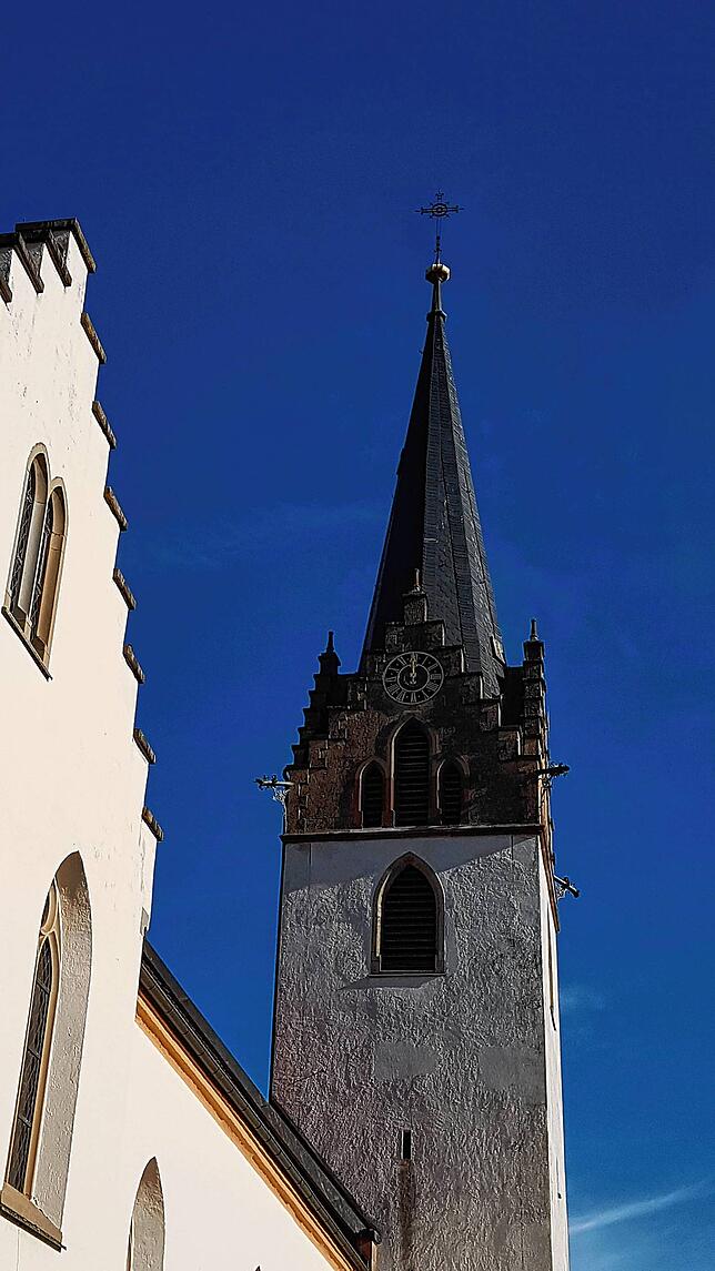 Dieses Bild mit der angezeigten Uhrzeit von zwölf Uhr bot sich den Riedöschingern in der vorletzten Woche dauerhaft. Inzwischen ist die ...