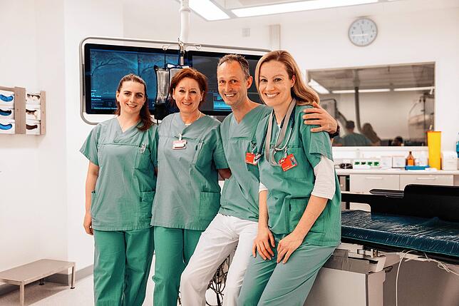 Mirije Ademi Luma, Doris Möhrle, Prof. Dr. Steffen Glökler und Dr. Caroline Kleinecke (leitende Oberärztin) sind das primäre Team im ...