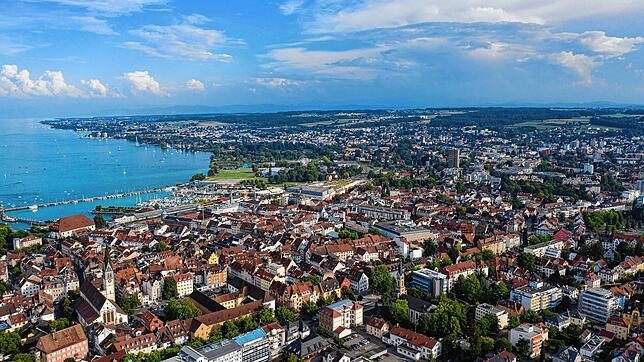 Von oben sehen Konstanz (links) und Kreuzlingen (rechts) wie eine Stadt aus. Hier sind noch viele Schätze unentdeckt &ndash; zumindest: ...