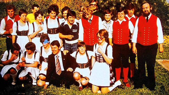 Die Landjugendgruppe Bräunlingen in den 1970er Jahren. Rechts ist Karl-Heinz Schaaf zu sehen und vorne Karl Müller.