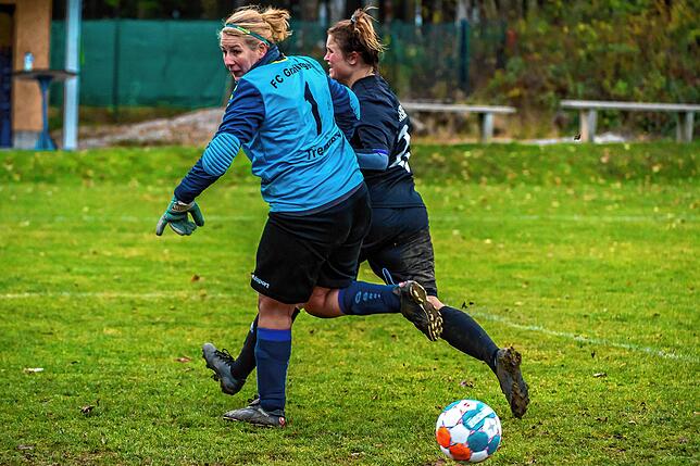 Bild 23: Fußballerinnen des SV Niederhof besiegen die SG Marbach II &ndash; und wir haben Bilder!