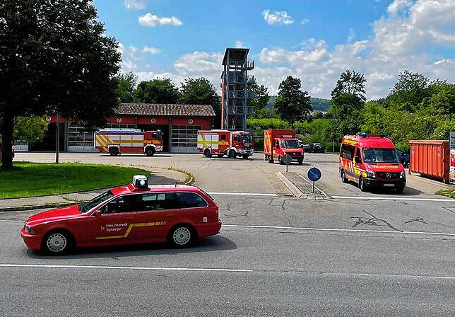 Die Feuerwehren aus dem Landkreis Sigmaringen auf dem Weg ins Krisengebiet.