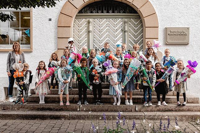 Salem-Mimmenhausen, Fritz-Baur-Grundschule, Klasse 1c mit ihrer Klassenlehrerin Cornelia Vogt