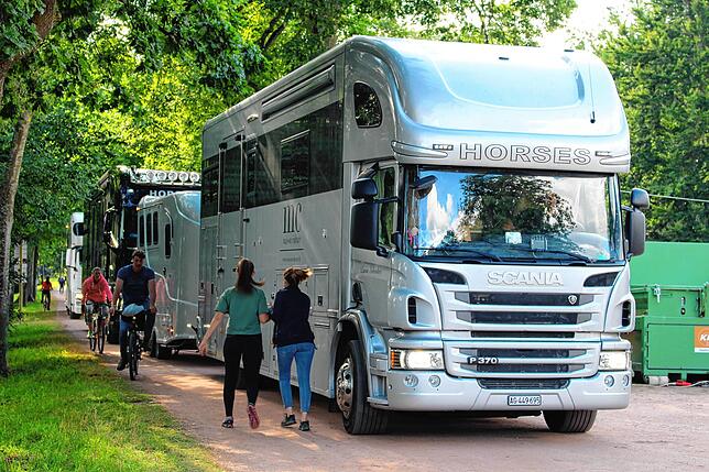 Großkampftag bei der Ankunft der Transporter.