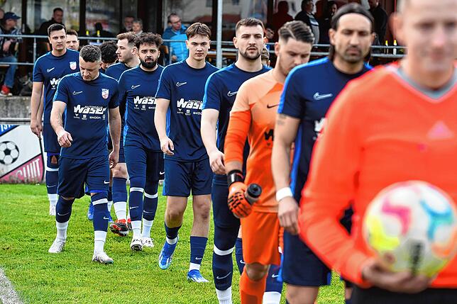 Letztes Aufgebot: Ohne neun Stammspieler musste der VfB Waldshut sein Heimspiel gegen den SV Weil antreten.