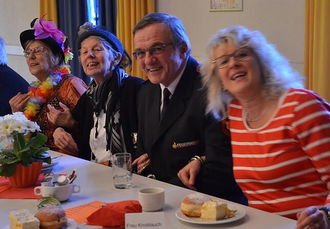 Bild 16: Bilder von der bunten Fasnacht für Senioren in der Stadthalle