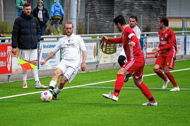 Bild 13: Spvgg Wutöschingen II siegt 3:1 gegen SG Lottstetten/Altenburg – und wir haben Fotos!