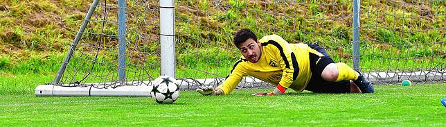 Aufgepasst: Nur selten musste sich Torwart Simon Hepp vom FC Schlüchttal nach der Pause im Finale gegen die SG Mettingen/Krenkingen so ...