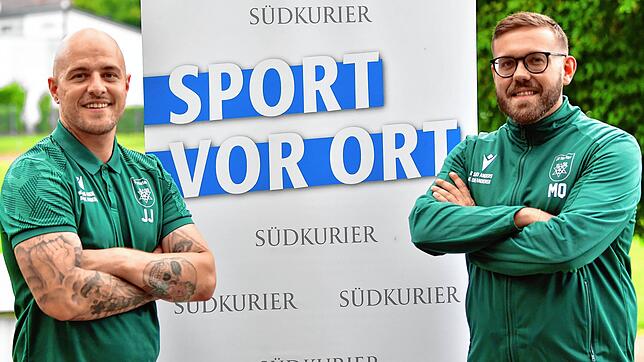Verhalten optimistisch: Die Sportchefs Julian Jäger (links) und Michael Quaß sind zuversichtlich, dass beim SV Herten die Abgänge ...