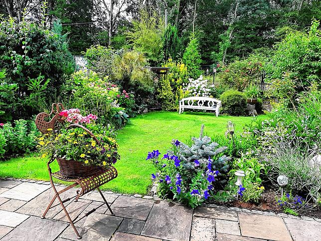 Ihr Garten ist ihr ganzer Stolz.