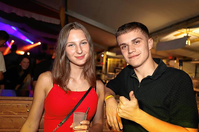 Bild 13: Bilder des Aach-Linzer Weinfests