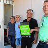 Bei der ehemaligen Bäckerei Dullenkopf öffnen sich bald wieder die Pforten: Hermine Dullenkopf (von links), Rainer Dullenkopf, ...