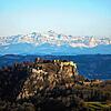 Über Jahrhunderte galt der Singener Hausberg Hohentwiel als uneinnehmbare Festung. Doch im Mai vor 220 Jahren war damit Schluss: Die ...