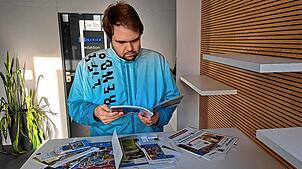 SÜDKURIER-Redakteur Daniel Vedder stöbert nach seinem Start in der Donaueschinger Lokalredaktion, was die Quellstadt, Hüfingen und ...