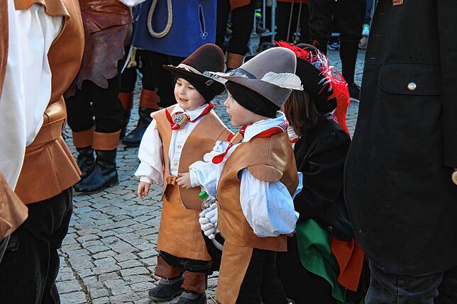 Bild 29: Kinderumzug und Setzen des Kindernarrenbaums in Stockach (Teil 2)