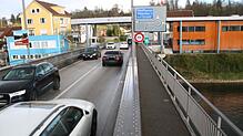 Wird am Sonntag für dreißig Minuten Ort der Demonstration gegen Beznau sein: Die Rheinbrücke zwischen Waldshut und Koblenz (Schweiz).