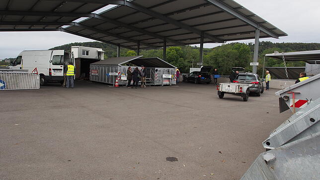 Auf dem neuen Recyclinghof in Herten wird auf Ordnung bei der Materialanlieferung geachtet.