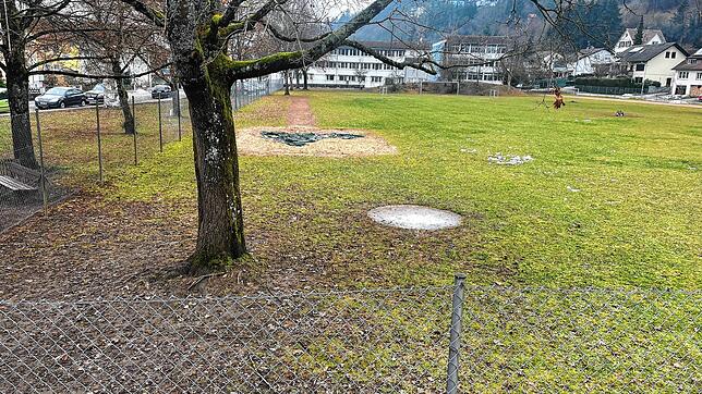 Auf einem Teil des Sportplatzes der Johann-Peter-Hebel-Schule in Tiengen wollen die Stadtwerke eine Nahwärmeanlage mit ...