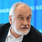 Dekan Dr. Mathias Trennert-Helwig begrüßt, dass die Gesellschaft offener und toleranter wird.