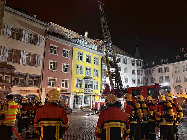 Großeinsatz der Feuerwehr bei einem Brand in der Schaffhauser Altstadt.