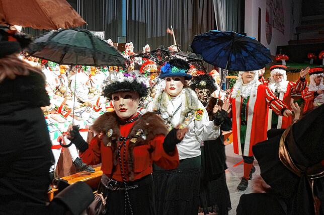 Bild 6: Düengemer Obed 2025: Zauberwald und tolle Unterhaltung in Tiengener Stadthalle