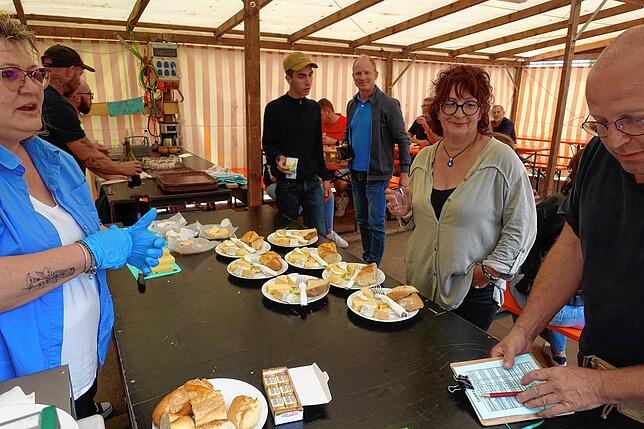Bild 33: Die Bonndorfer feierten am Wochenende ihr 40. Schlossfest. Der Südkurier war mit dabei!