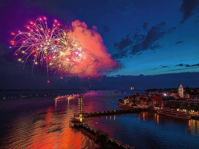 Das große Feuerwerk aus einer besonderen Perspektive.