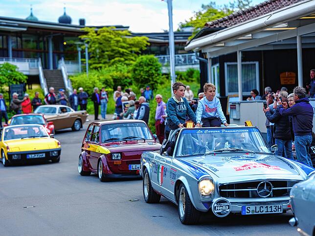 Bild 41: Oldtimerparade in Friedrichshafen lockt zahlreiche Zuschauer – exklusive Bilder!