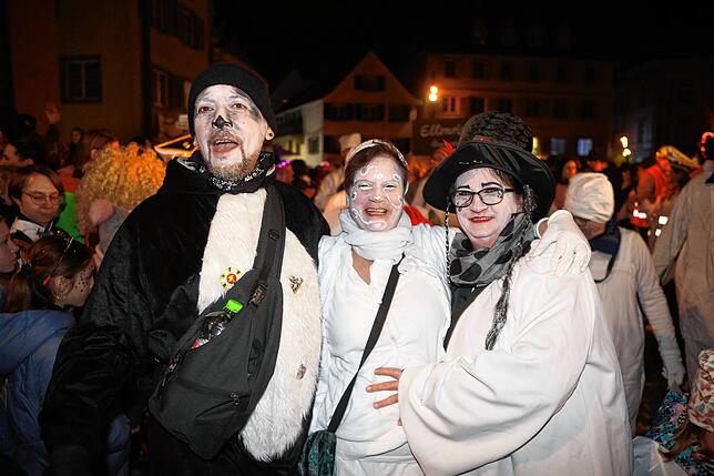 Bild 10: Ganz in Weiß: Im Nachthemd durch die Gassen von Konstanz: Das gibt es nur beim Hemdglonkerumzug