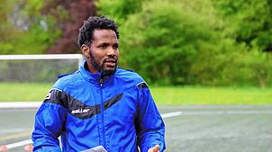 Der Möhringer Trainer Sheriff Bah kann sich über einen 8:0-Kantersieg in Königsfeld freuen.