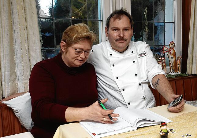 (Archivbild) Sylva und Markus Hensler vom Gasthaus Wallgut freuen sich, dass sie Gastgeber beim Krimidinner sein dürfen.